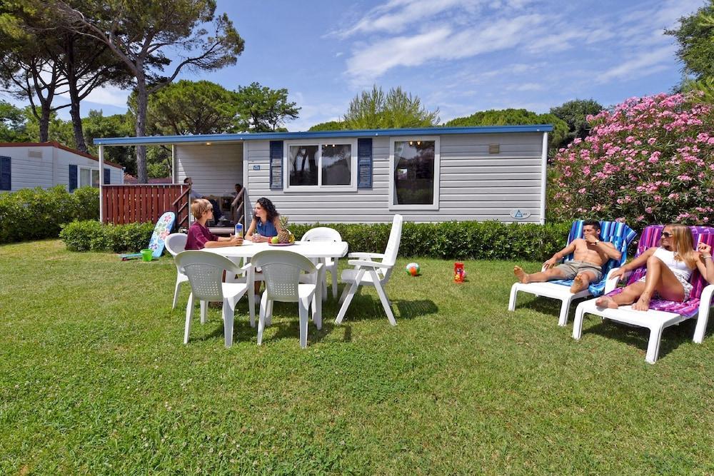 Camping Village Pino Mare Lignano Sabbiadoro Buitenkant foto