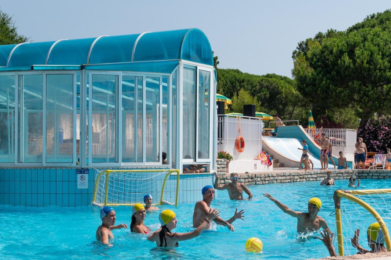 Camping Village Pino Mare Lignano Sabbiadoro Buitenkant foto